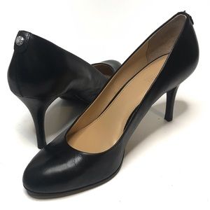 {MK} Leather Heels Size: 8M BLACK
